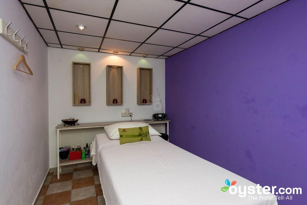 Frixos Suites Hotel Apartments Larnaca Luaran gambar