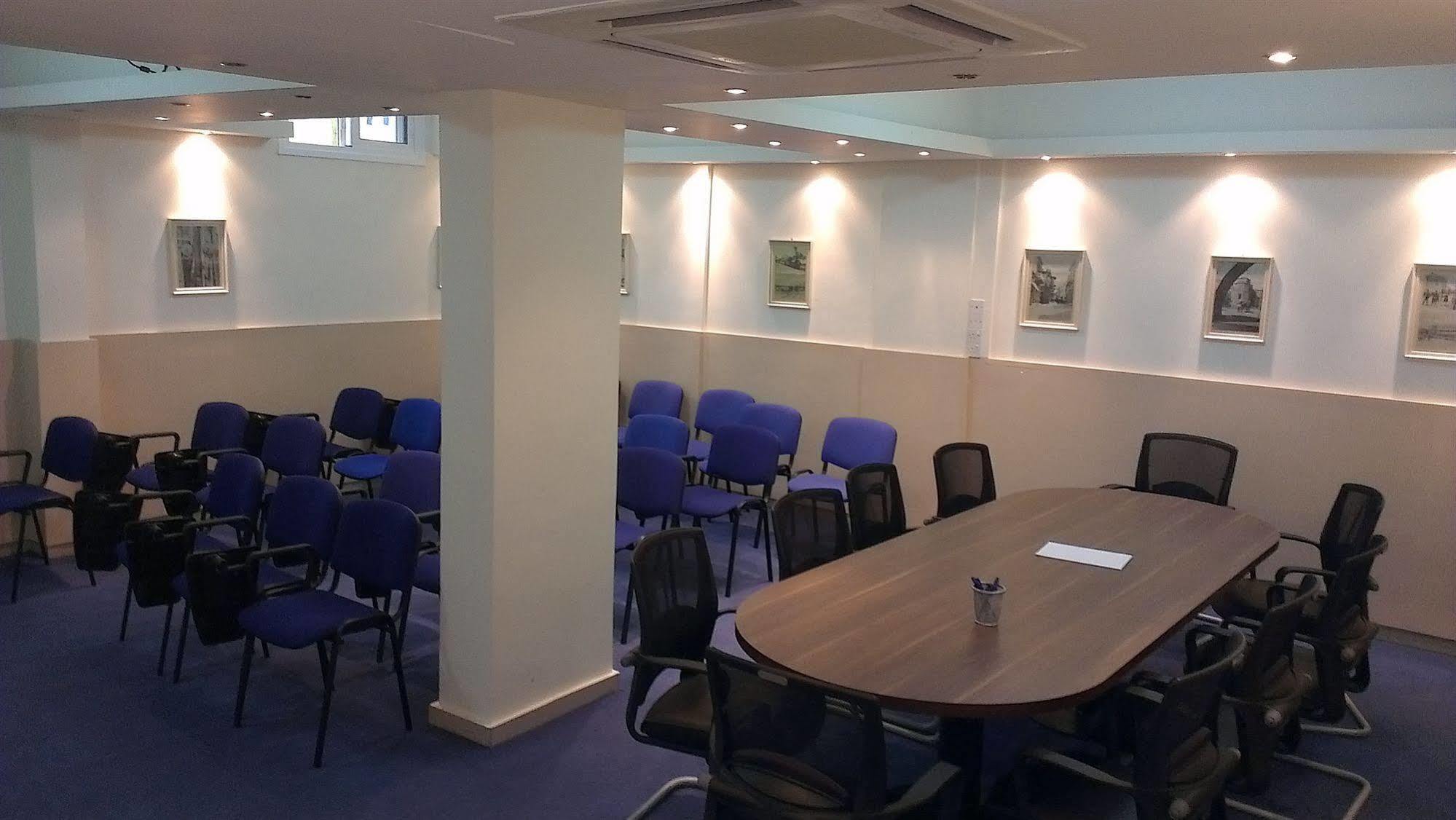Frixos Suites Hotel Apartments Larnaca Luaran gambar