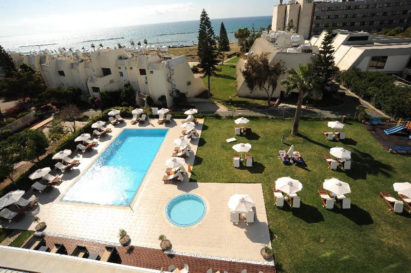 Frixos Suites Hotel Apartments Larnaca Luaran gambar